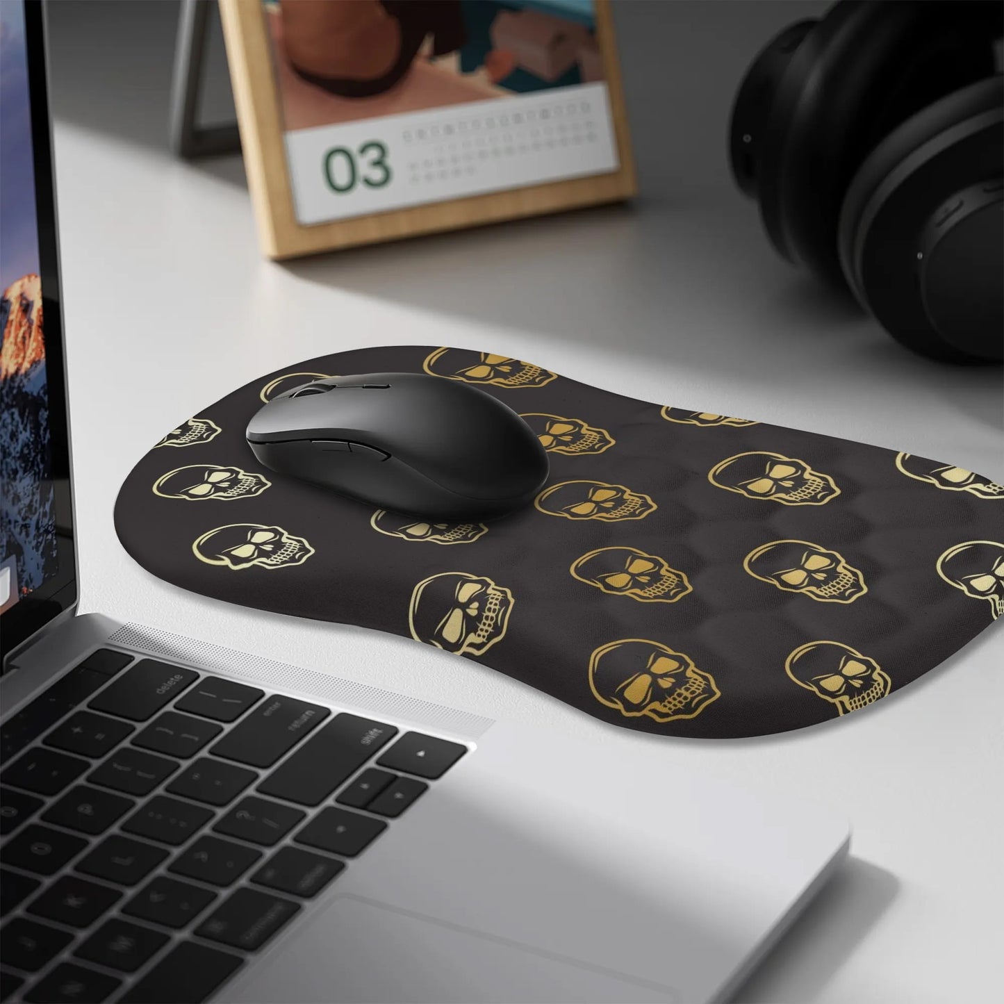 Smiling Skulls Mouse Pad Wrist Rest