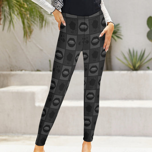 Vampires Kiss Leggings