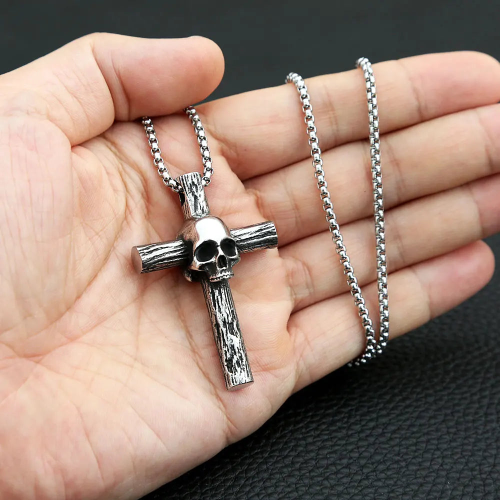 Gothic Skull And Cross Necklace
