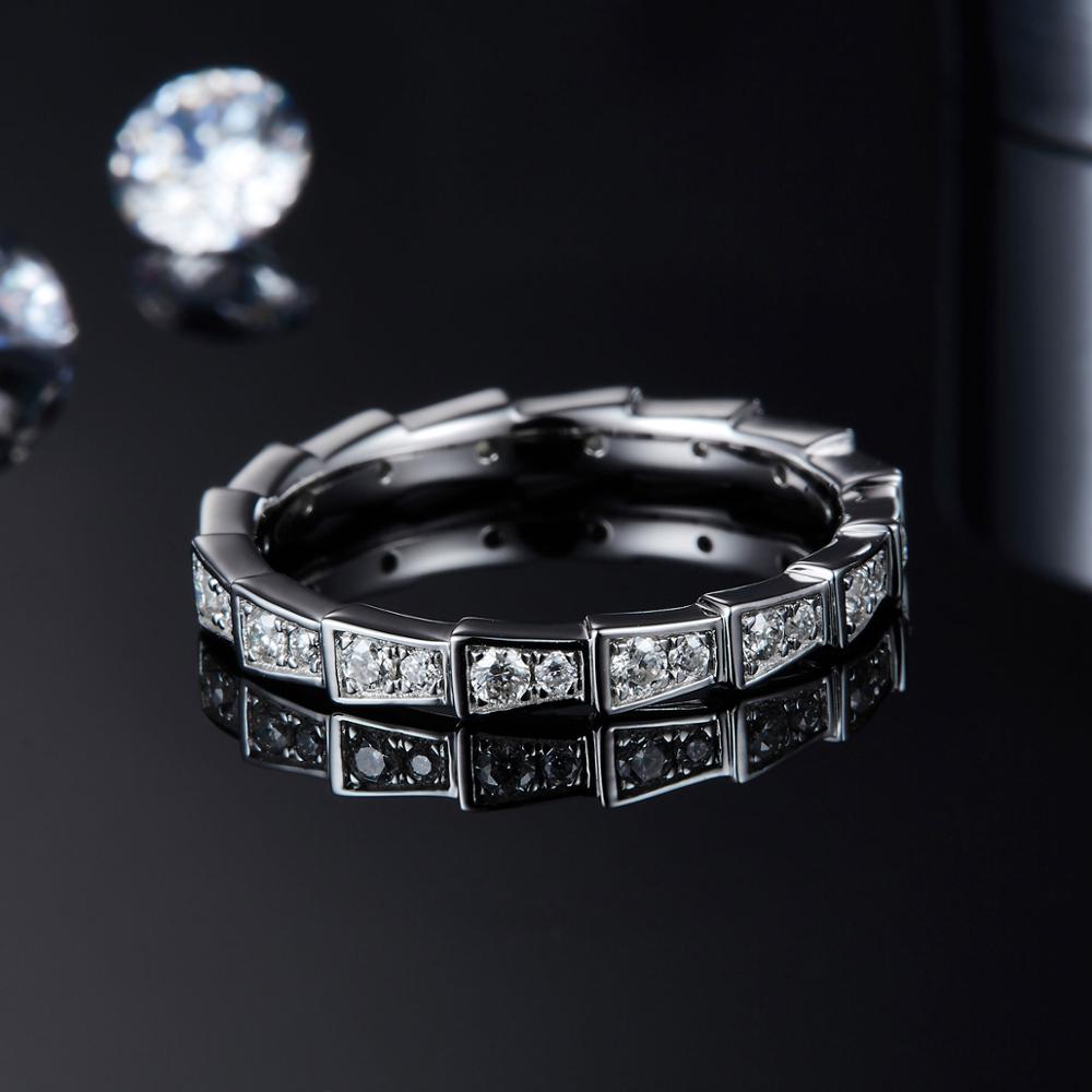 Vertebra Moissanite Diamond Ring side view