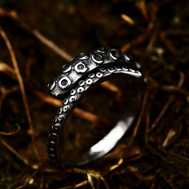 Gothic Deep Sea Monster Tentacles Ring