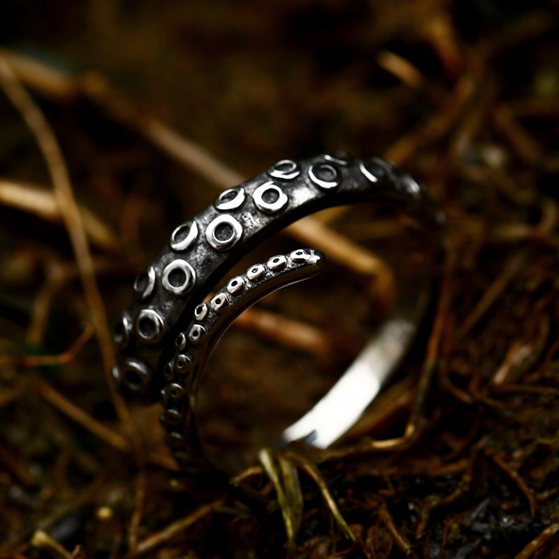 Gothic Deep Sea Monster Tentacles Ring